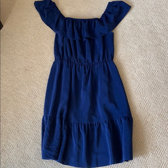 Club Monaco Dresses & Skirts - 💙 CLUB MONACO navy silk dress